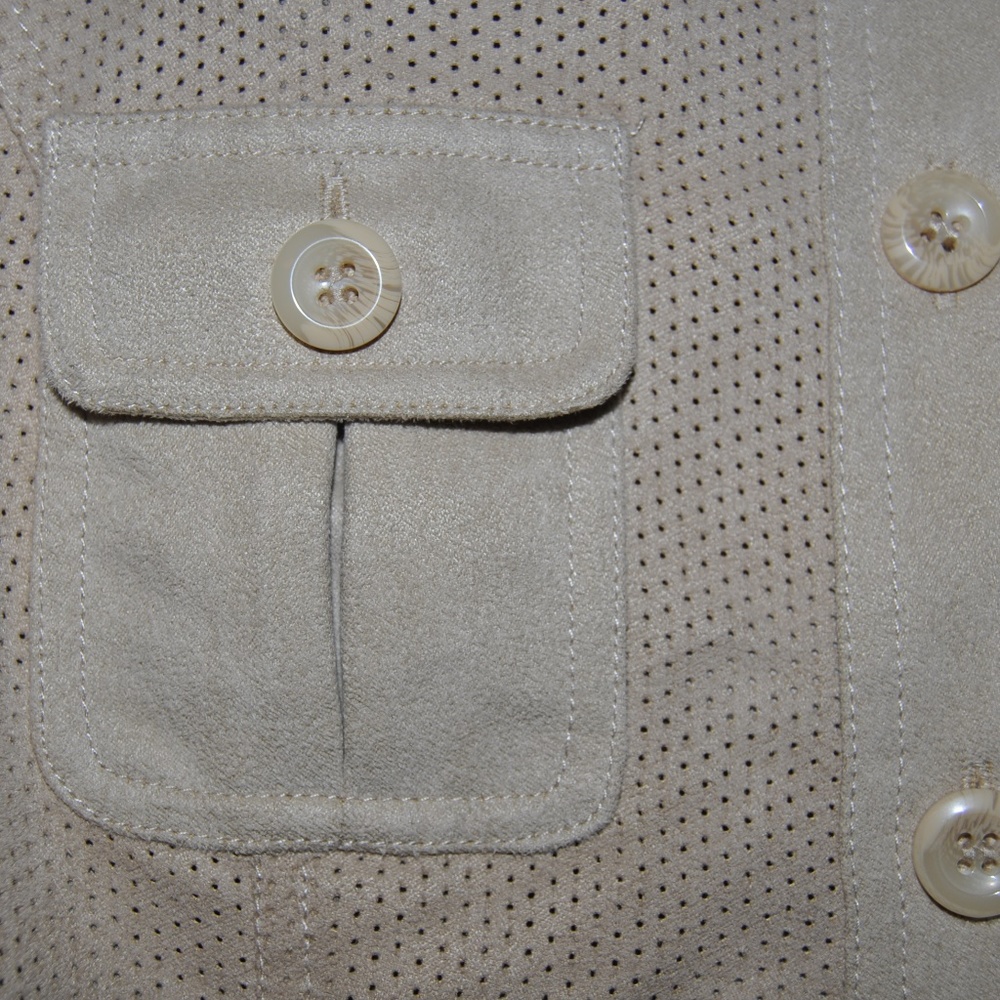 CHICO'S Safari Perforated Faux Suede Polly Vest D5 - Picture 6 of 8